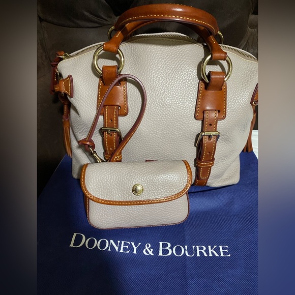 Hand bag - Picture 3 of 3